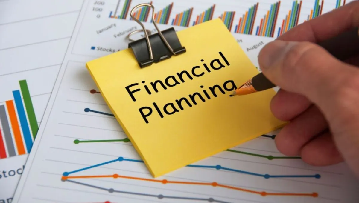 सुखाची खरी व्याख्या काय? ४.५ लाख कमवूनही का नाही समाधान?