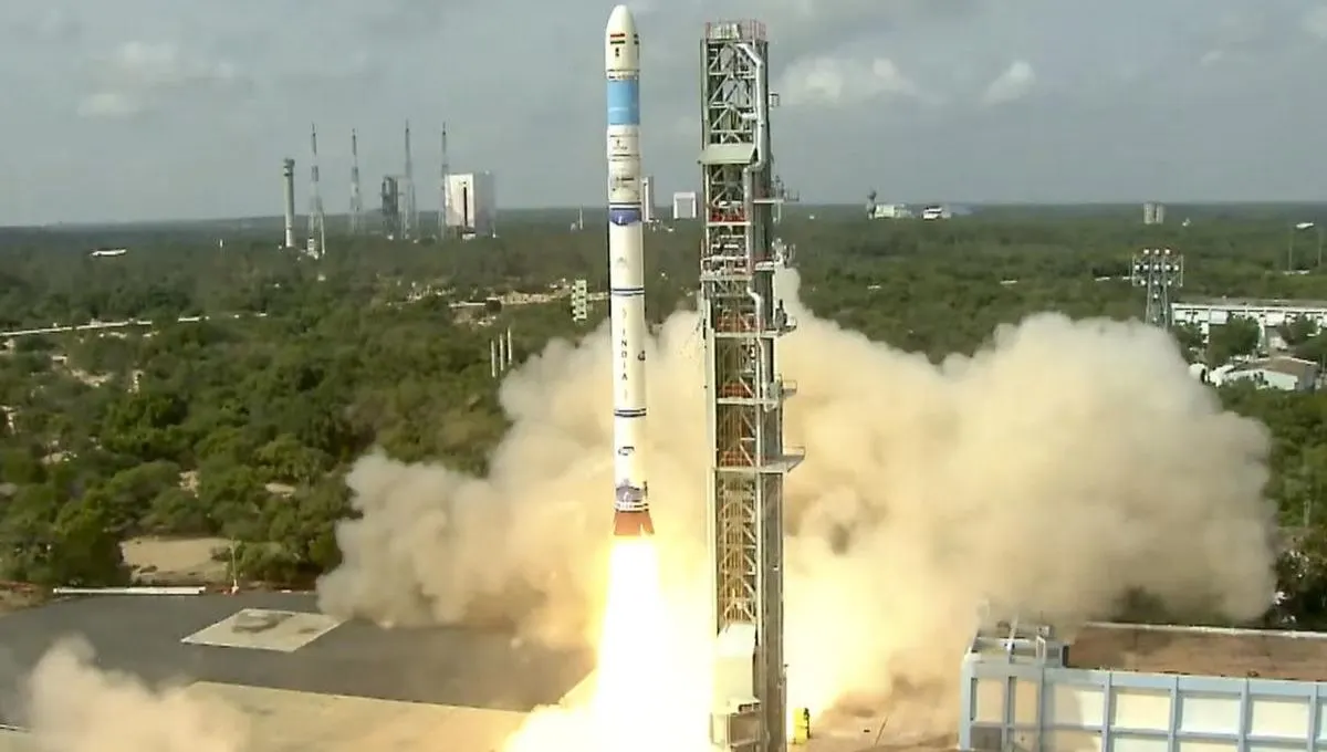 ISRO चा नवा पराक्रम: अमेरिकेचा 6,500 किलोचा उपग्रह भारतातून अवकाशात, कधी होणार प्रक्षेपण?