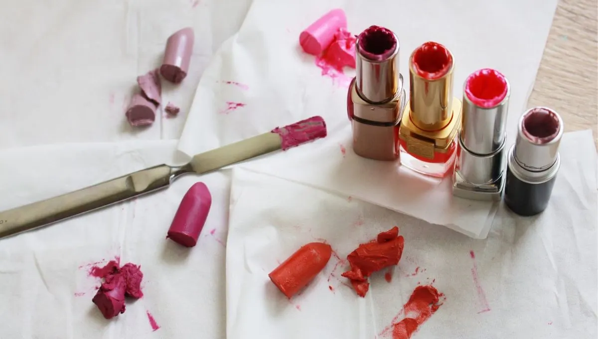 Lipstick Hacks: तुटलेली लिपस्टिक फेकू नका! या 5 स्मार्ट ट्रिक्सने बनवा स्टायलिश ब्यूटी प्रोडक्ट्स