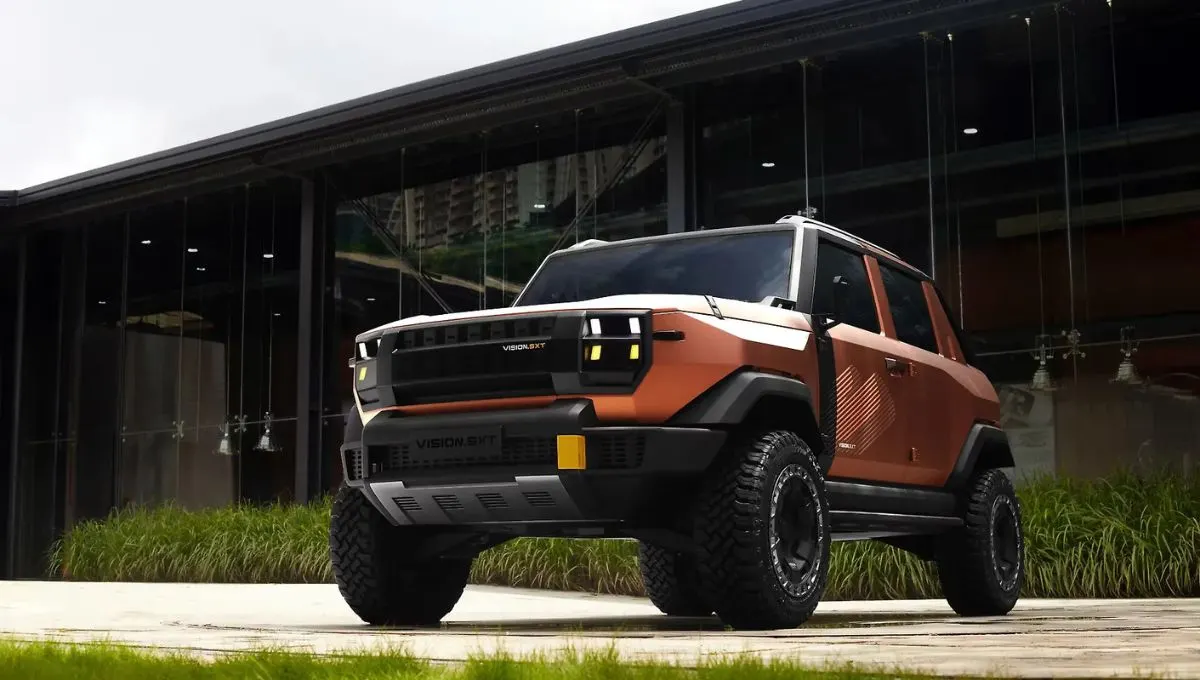 व्हिजन SXT सादर! महिंद्राचा इलेक्ट्रिक पिकअप ट्रक बदलणार गेम?